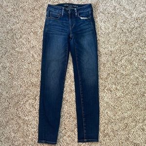 American Eagle Women’s Size 4 Skinny Jeans Next Level Stretch